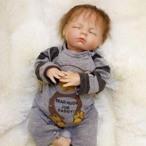 リボーンドール 赤ちゃん人形 ベビードール 海外ドール リアル ハンドメイド 高級 服 衣装付き かわいい 寝顔 乳児 男の子