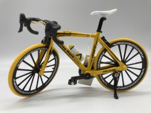 【送料無料】　自転車ダイキャスト1/10　イエロー　ロードバイク