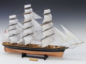 【送料無料】　木製帆船模型　1/80　カティサーク(帆付）