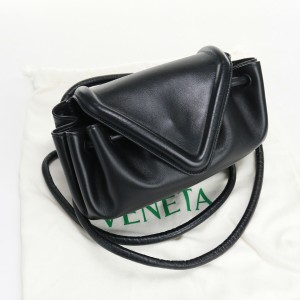 【中古】良品ボッテガヴェネタ(BOTTEGA VENETA)ショルダーバッグ ブランド  ビークスモールバッグ レザー 658521 ブラックランク：A us-2