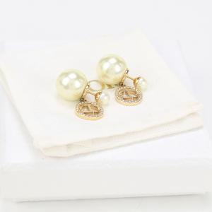 クリスチャンディオール　パールピアス　CDロゴ　ゴールド　大人気美品 Christian Dior クリスチャンディオール Tribales CDロゴ ライン
