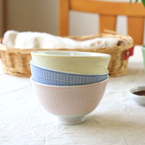 軽い美濃焼お茶碗 日本製 美濃焼 毎日使うんだから重いのじゃいやという方に 軽い 薄い かわいい お年寄りでも持ちやすい 洗いやすい