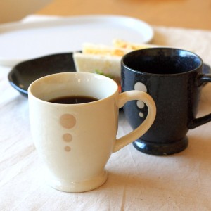 ドット 高台マグカップ 日本製 美濃焼 カフェ風コーディネイトにGOOD カップ コップ タンブラー シンプル マグ