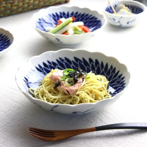 千重菊 6.8寸パスタ鉢 20.7cm 日本製 美濃焼 68深皿 パスタ鉢 大鉢 丸皿 カレー皿 主食皿 メイン皿 温野菜 健康 レトロ プレート 青 青い