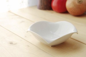 AVANT 10cmボール お取り寄せ 日本製 美濃焼 小鉢 おひたし鉢 白磁 シンプル サラダ 軽量陶器 カフェ食器 北欧食器 白い食器 定番商品