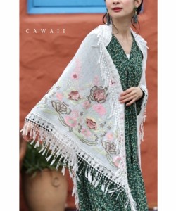 再入荷4月5日 立体の花咲く春色刺繍の三角ストール cawaii w60490ps オールシーズン 春 夏 秋 冬 手洗いOK ホワイト 花柄 刺繍 お洒落 個