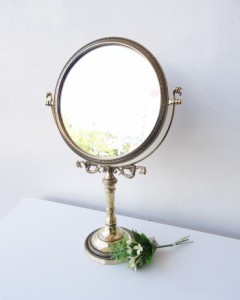卓上鏡 卓上ミラー スタンドミラー かがみ 鏡 イタリア ゴールド 真鍮 北欧 アンティーク 上品 ゴージャス ロココ フレンチ 金 ゴールド 