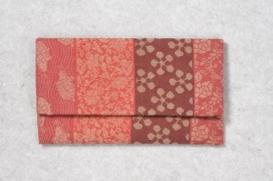 袋 珠数袋二つ折（メン） 名物裂 横段：赤 紙箱入 【オブジェ・雑貨 雑貨】