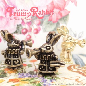 【2個】Trump Rabbit ラッパを吹くうさぎチャーム 人気のアリスシリーズ トランプラビット 金属パーツ ハンドメイド用