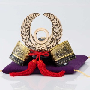 高岡鋳物　Takaoka-imono　戦国武将兜　徳川家康公 Tokugawa Ieyasu　コンパクトながらどっしり飾れる金属製兜飾り