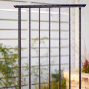 フェンス 目隠し ガーデン スクリーンフェンス W500 ワイドタイプ 壁の端部を飾るガーデン・オーナメント アルミ鋳物製