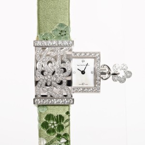 ヴァンクリーフアーペル シークレット 腕時計 WRWF01E8  ホワイトシェル レディース 中古A品