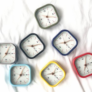 何個購入されてもヤマトネコポスで送料無料 H20-0178 SQUARE ALARM CLOCK スクエア アラーム クロック 置き時計 置時計 目覚まし時計 お