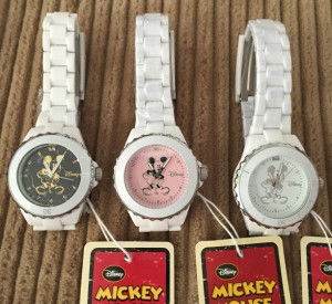 ディズニー 腕時計 ハイブリッドセラミックミッキー時計 限定品 限定生産 シリアルナンバー入り 天然ダイヤ ギャランティーカード付き 化