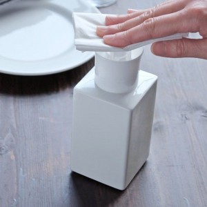 LOLO ディスペンサーボトル 磁器 ポンプ式 手洗い 陶器 除菌 日本製 (プッシュ スクエア 白) ロロ
