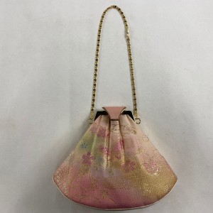 和装バッグ 美品 優品 フォーマル 桜 蝶 金糸 箔 薄ピンク 正絹 和装小物  中古