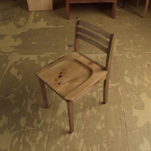 エイジングチェア 木製家具 ダイニングチェア 椅子 ヴィンテージ風 国産天然木 国内加工 安心の品質 新生活 新居に 木製チェア 手作り 日