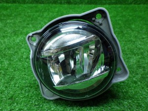 トヨタ　M900A　M910A　ルーミー　LED　右フォグランプ　114-11092　240603004