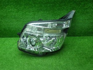 ★コーティング加工済★　トヨタ　ZRR70/75　ヴォクシー　キラメキ　前期　左ヘッドライト　HID　刻印VK　訳アリ　HH210729704