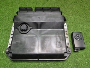 【中古】 トヨタ ZRT265 アリオン エンジンコンピューター 180730909 中古 車 パーツ 中古パーツ 中古部品 カスタム 即発送