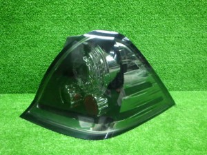 【中古】ホンダ　RB1/2　オデッセイ　社外　TYC製　LED　スモーク右テールレンズ　190914114 中古 車 パーツ 中古パーツ 中古部品 カスタ