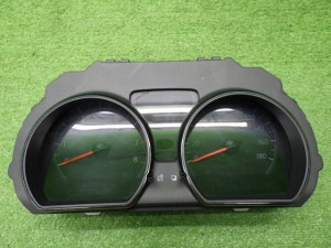 【中古】日産　NE12　ノート　スピードメーター　20444?q　200421024 中古 車 パーツ 中古パーツ 中古部品 カスタム 即発送