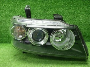 【中古】ホンダ JE1/2 ゼストスパーク 右ヘッドライト HID レベライザー付き 200511018  中古 車 パーツ 中古パーツ 中古部品 カスタム 