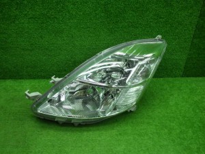 【中古】トヨタ ANM10/15 アイシス 前期 左ヘッドライト ハロゲン 200520143 中古 車 パーツ 中古パーツ 中古部品 カスタム 即発送