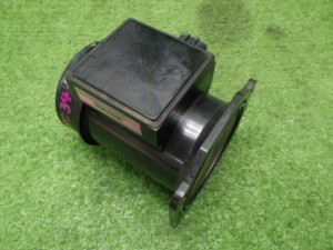 【中古】日産　WGNC34　ステージア　純正　エアフロメーター　200708015 中古 車 パーツ 中古パーツ 中古部品 カスタム 即発送