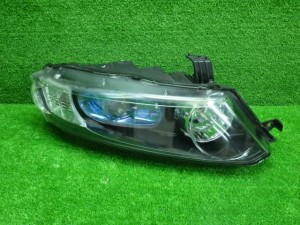 【中古】ホンダ　RB1/2　オデッセイ　前期　右ヘッドライト　HID　200728146 中古 車 パーツ 中古パーツ 中古部品 カスタム 即発送