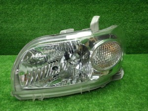 【中古】★コーティング加工済★　トヨタ　NNP10/15　ポルテ　後期　左ヘッドライト　HID　レベ付き　200730207 中古 車 パーツ 中古パー