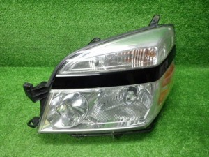 トヨタ 60 ヴォクシー 後期 左ヘッドライト HID 28-183 230308011