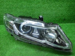 ホンダ　RB3/4　オデッセイ　前期　右ヘッドライト　HID　P7692　J0　240410011