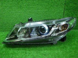 ホンダ　RB3/4　オデッセイ　前期　左ヘッドライト　HID　P7692　J0　240420113