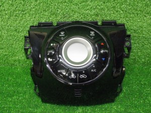 日産　E12　NE12　ノート　エアコンスイッチパネル　27500-3VA0A　230616015