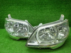 ダイハツ　L455S　L465S　タントエグゼカスタム　ヘッドライト左右　HID　100-51032　240502015