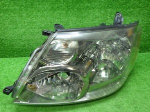 トヨタ　10系　アルファード　前期　左ヘッドライト　HID　58-2　3　240228016