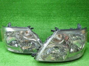 トヨタ　10系　アルファード　前期　ヘッドライト　左右　HID　58-2　3　240321016