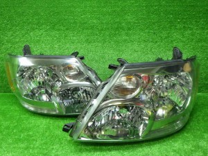 トヨタ　10系　アルファード　前期　ヘッドライト左右　HID　58-2　3　240522016