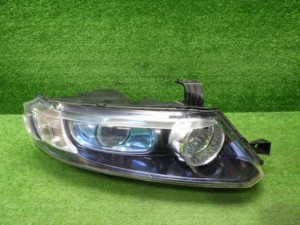 ホンダ　RB1/2　オデッセイ　前期　右ヘッドライト　HID　刻印90　210104017