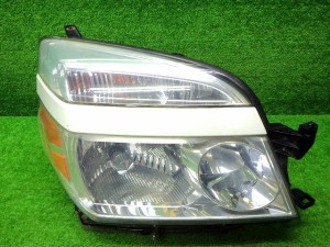 トヨタ AZR60/65 ヴォクシー 後期 右ヘッドライト HID 28-183 V1 240305017