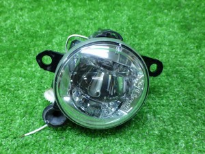 ダイハツ　LA650S　LA660S　タントカスタム　LED　右フォグランプ　81210-B5030　240605017