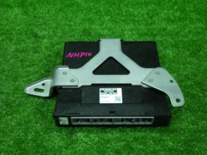 【中古】トヨタ　NHP10　アクア　エンジンコンピューター　200909020 中古 車 パーツ 中古パーツ 中古部品 カスタム 即発送