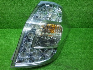 ホンダ　GP2　フィットシャトルH/V　右テールレンズ　W0020　LED OK　前期　240228020