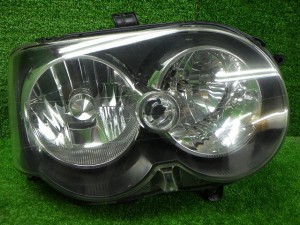 ダイハツ　L150S/L160S　ムーヴカスタム　後期　右ヘッドライト　HID　レベ付き　100-51786　240520122