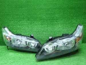 ホンダ　RN6/7　ストリーム　前期　ヘッドライト　左右　HID　100-22652　C　240410025