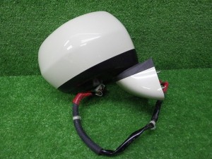 ホンダ JF1/2 N-BOX 右ドアミラー カラーYR598P 9P 240110026