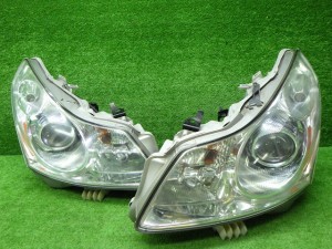 日産　V36　NV36　スカイライン　前期　ヘッドライト　左右　キセノン　HID　100-63861　A　240411027