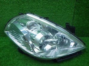 日産　JC11　ティーダ　右ヘッドライト　HID　P5132　240509129