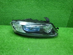 ホンダ RB1/2 オデッセイ 右ヘッドライト HID 刻印J 210802132